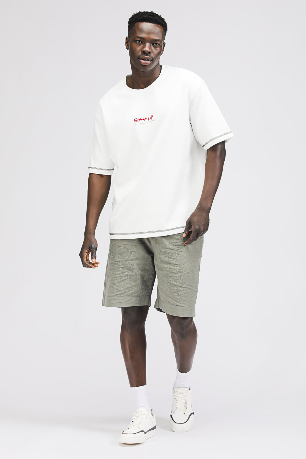 טישירט בגזרת אוברסייז עם הדפס | קנת קול