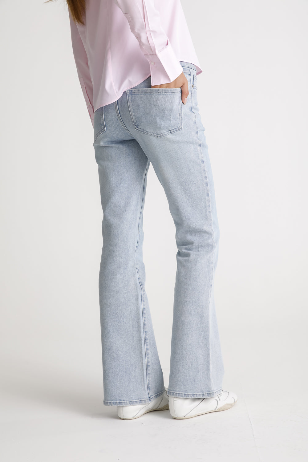 מכנסי ג'ינס בגזרת Boot cut לנשים | קנת קול
