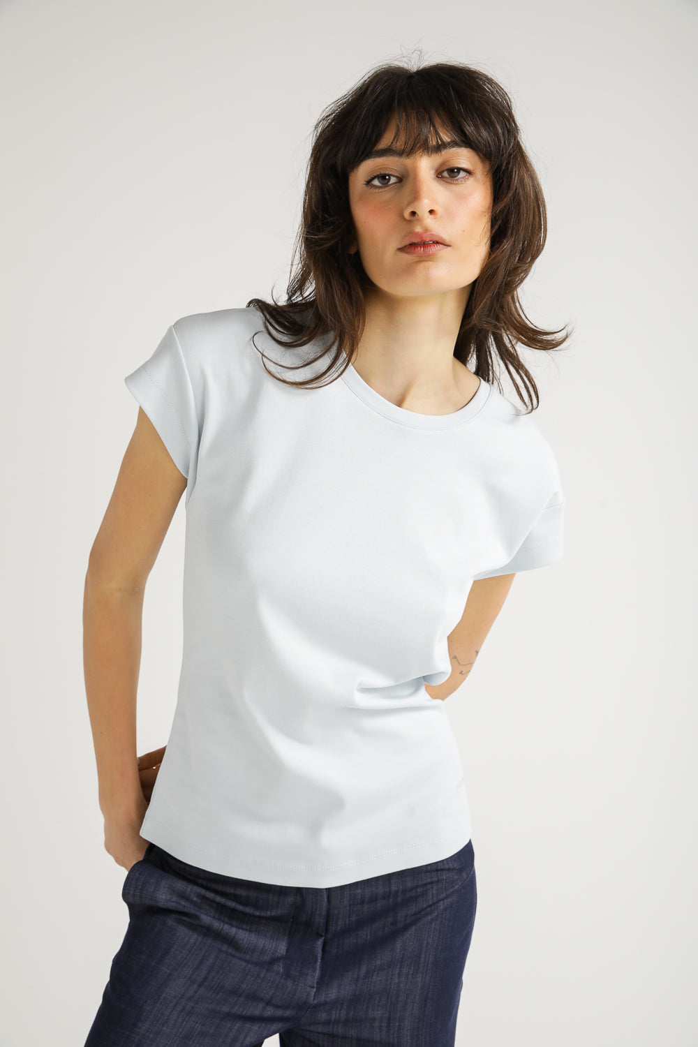 טישירט לנשים בגזרה קלאסית | קנת קול