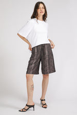 טישירט לנשים בגזרה ישרה | קנת קול 