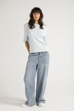 טישירט לנשים בגזרה ישרה | קנת קול