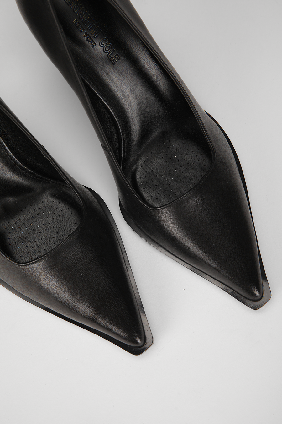 נעלי עקב שפיץ לנשים | קנת קול 