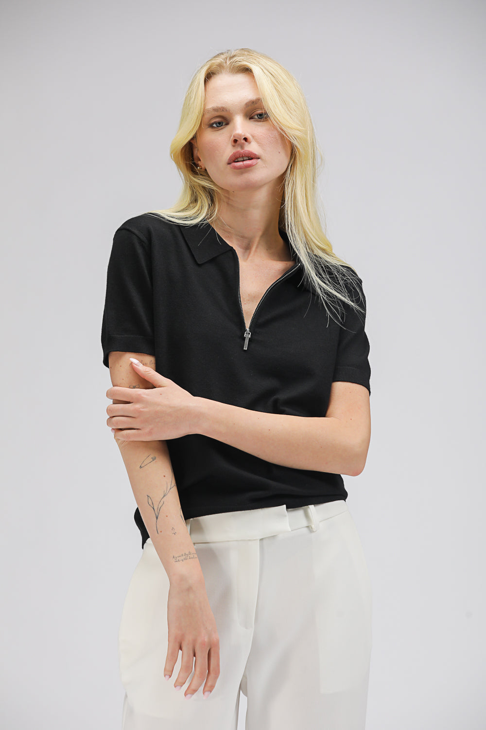 חולצת פולו קצרה סרוגה | קנת קול