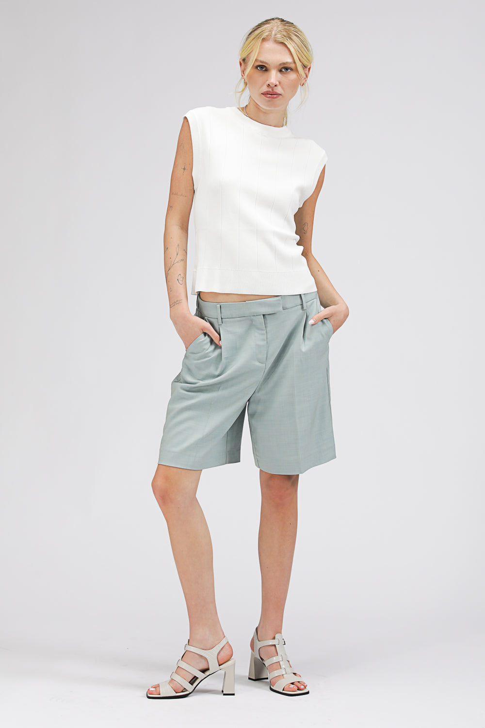 טופ סריג ללא שרוולים | קנת קול 