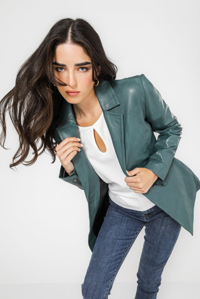 בלייזר עור בצבע ירוק