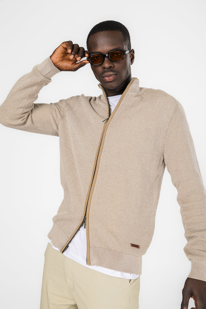 סריג קרדיגן עם רוכסן בצבע בז'