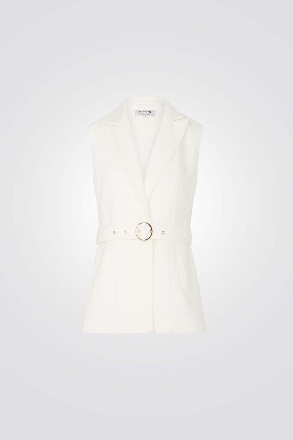 ג'קט ללא שרוולים עם חגורת מותן בצבע אופוויט