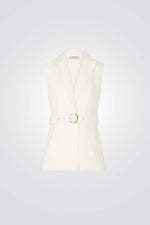 ג'קט ללא שרוולים עם חגורת מותן בצבע אופוויט