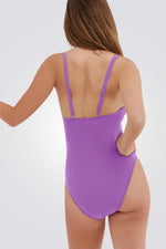 בגד ים שלם לנשים