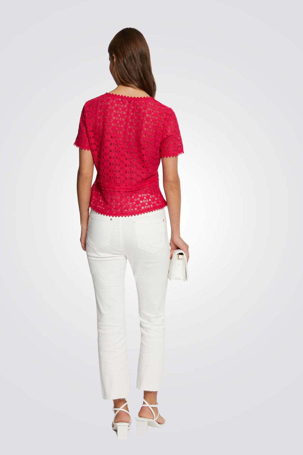 חולצת תחרה כפתורים דקורטיביים בצבע ורוד פוקסיה