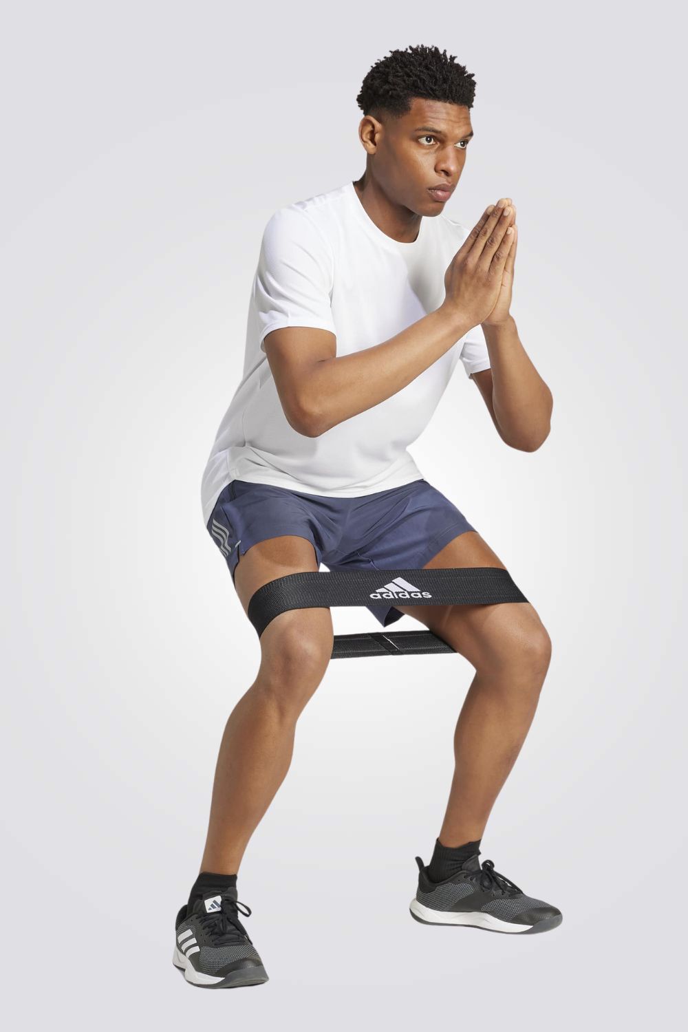 מכנסי אימון קצרים לגברים