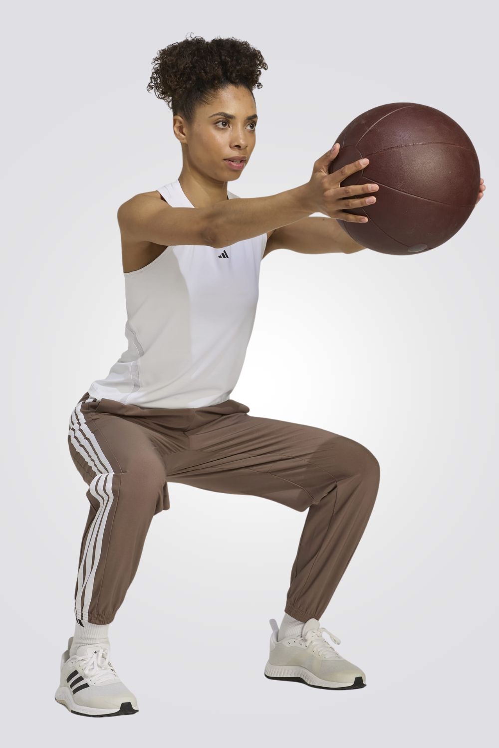 מכנסי ספורט לנשים