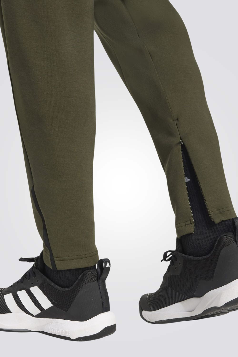 מכנסי טרנינג לגברים