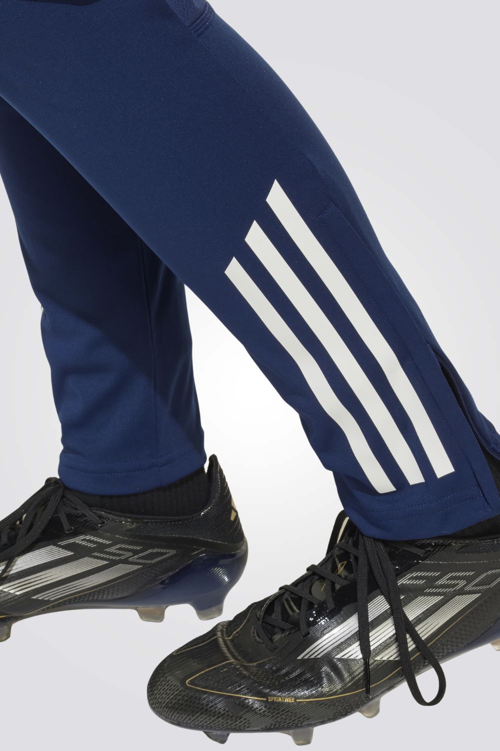 מכנסי אימון לילדות ולנערות