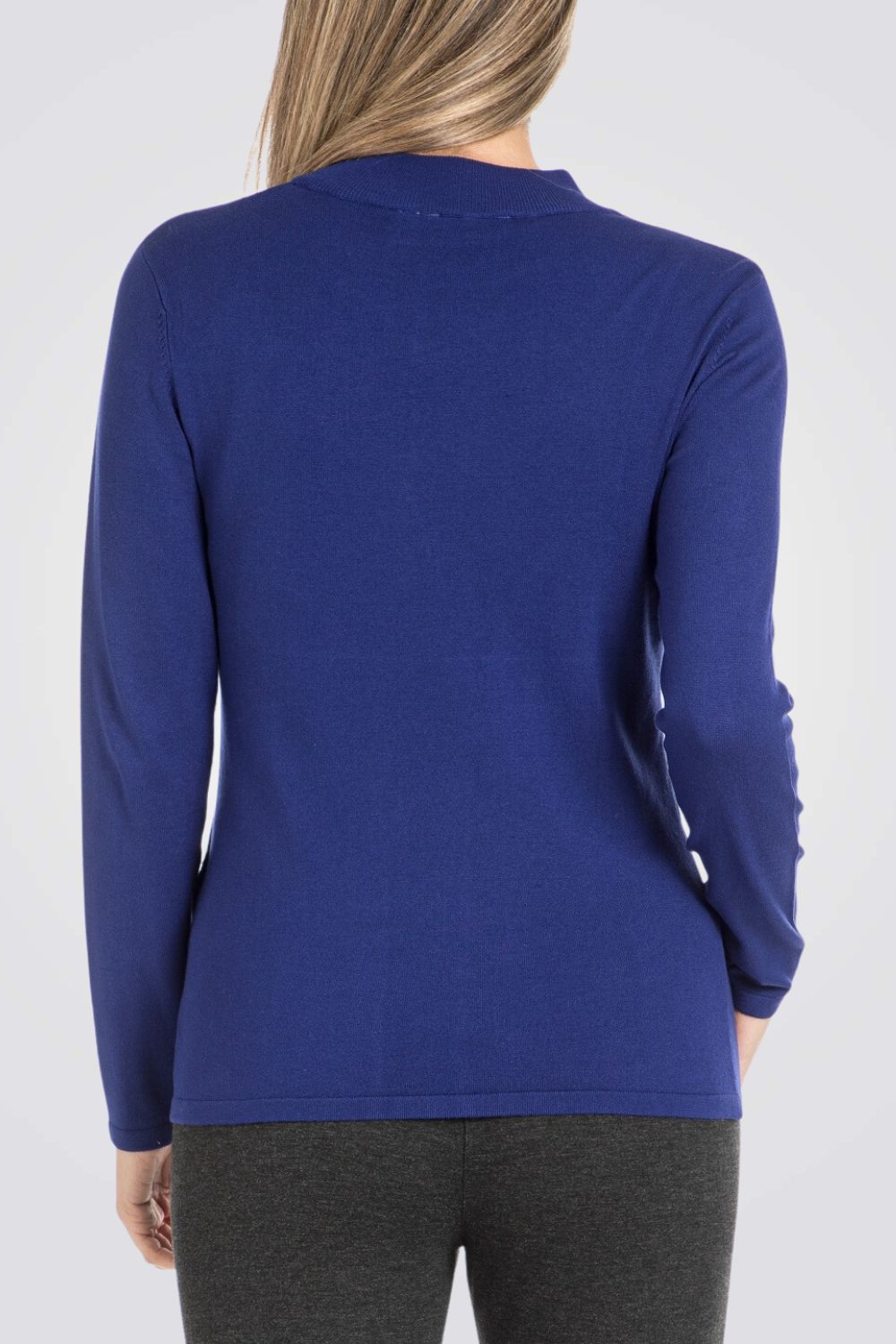 סריג בייסיק צווארון גבוה כחול