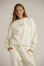 סווטשירט ממותג בגזרת קרופ | קנת קול