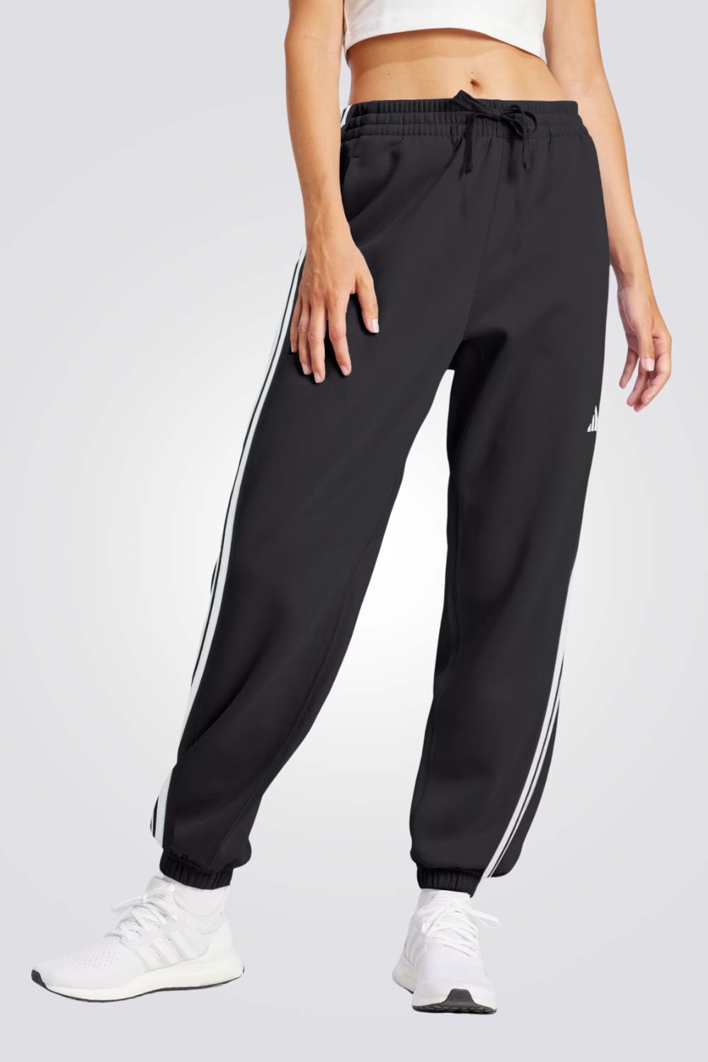 מכנסיים Essentials 3-Stripes French Terry Cuffed לנשים