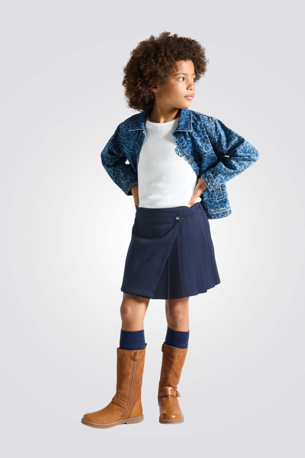 חצאית קולג' בסגנון קפלים | אוקיידי