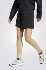 מכנס קצר City Escape Material Mix Shorts לנשים