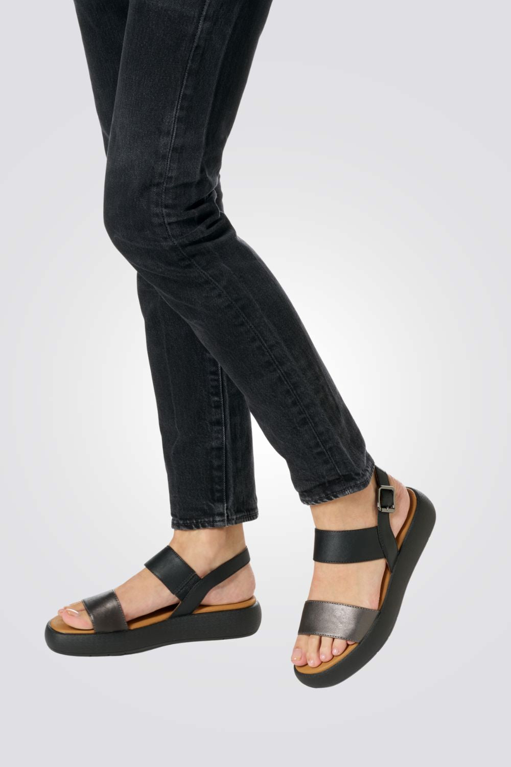 סנדלי פלטפורמה עם רצועות כפולות לנשים | ג'אוקס