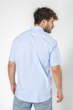 חולצה מכופתרת שרוולים קצרים