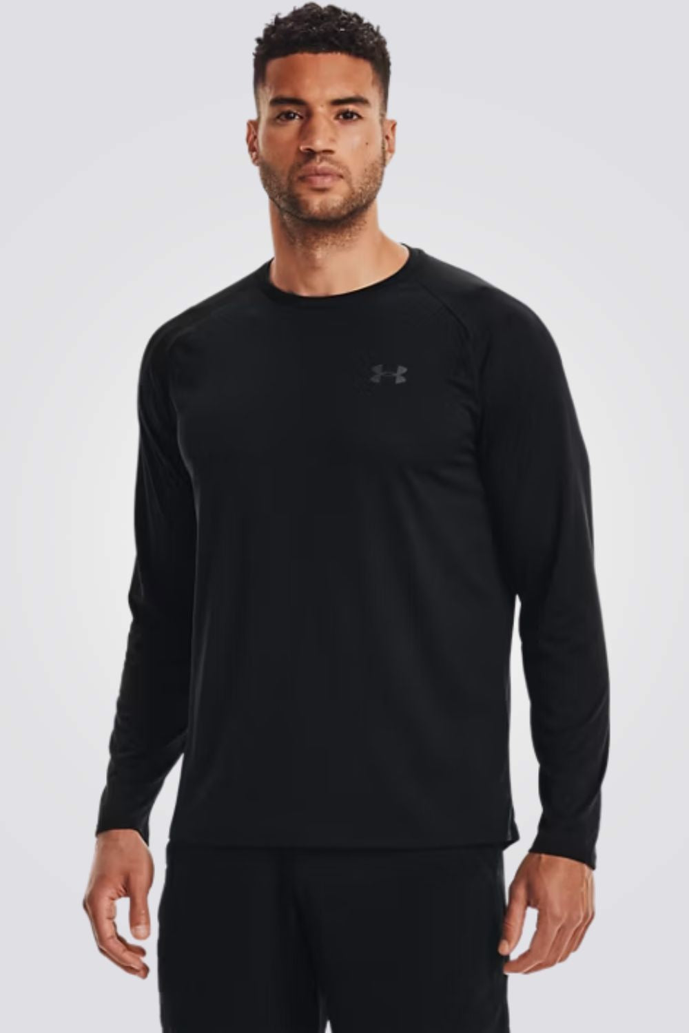 חולצת אימון ארוכה לגברים בצבע שחור