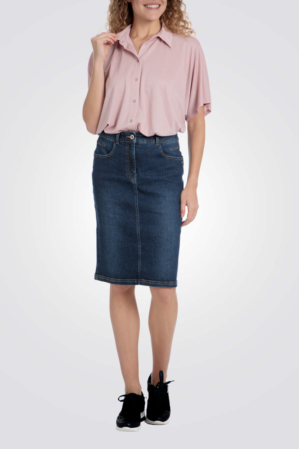 חולצה אלגנטית קצרה ורוד מטאלי