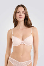 חזיית ריפוד קל ENVOLEE N*4 לנשים | איתם