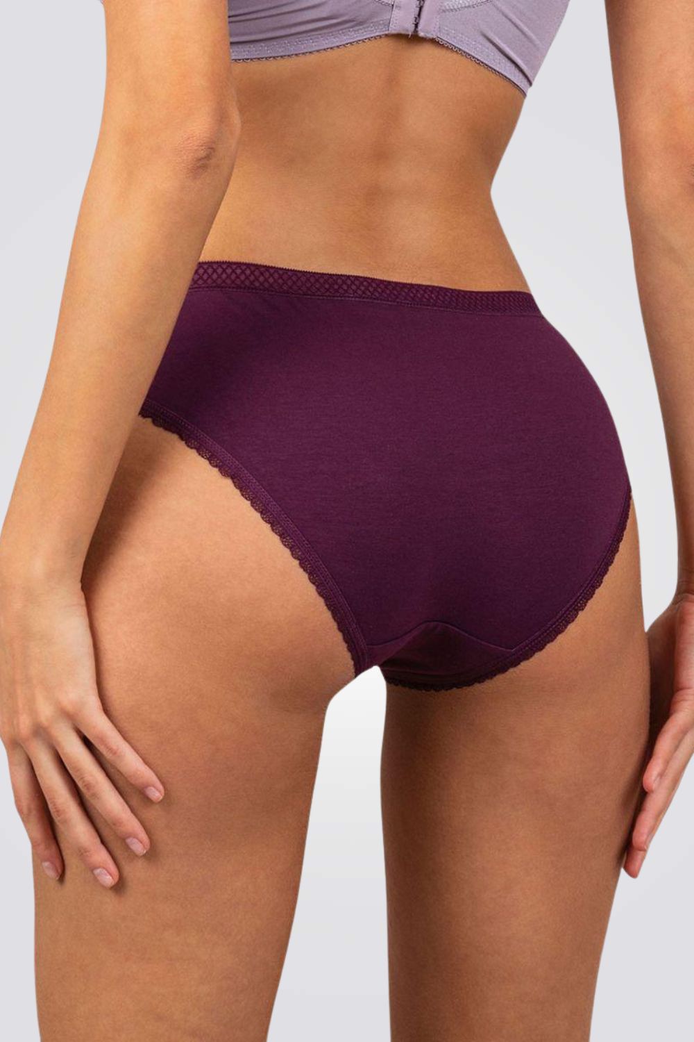 תחתוני ביקיני עם תחרה עדינה | פמינה