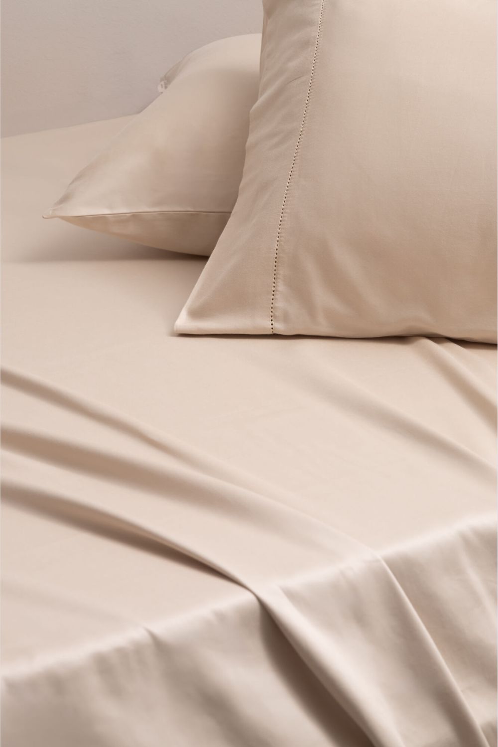 סט מצעים זוגי 200/220 ס"מ כותנה סאטן | לאורה אשלי 