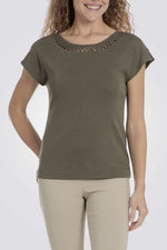 טישירט בייסיק לנשים