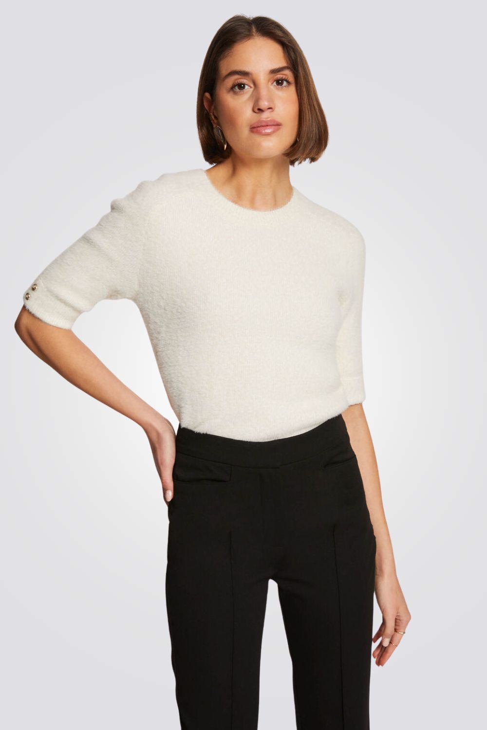 סוודר לנשים עם שרוולים קצרים וצווארון עגול | מורגן 