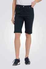 מכנסי ברמודה לנשים