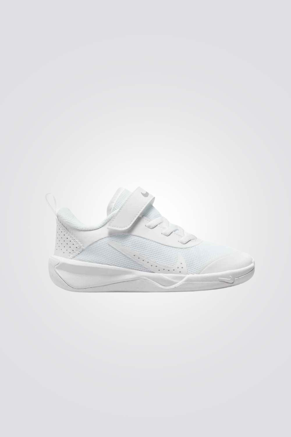 נעלי ספורט Nike Omni Multi-Court לילדים ונוער