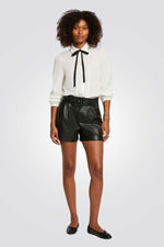 חולצה לבנה לנשים עם סרט שחור | מורגן 