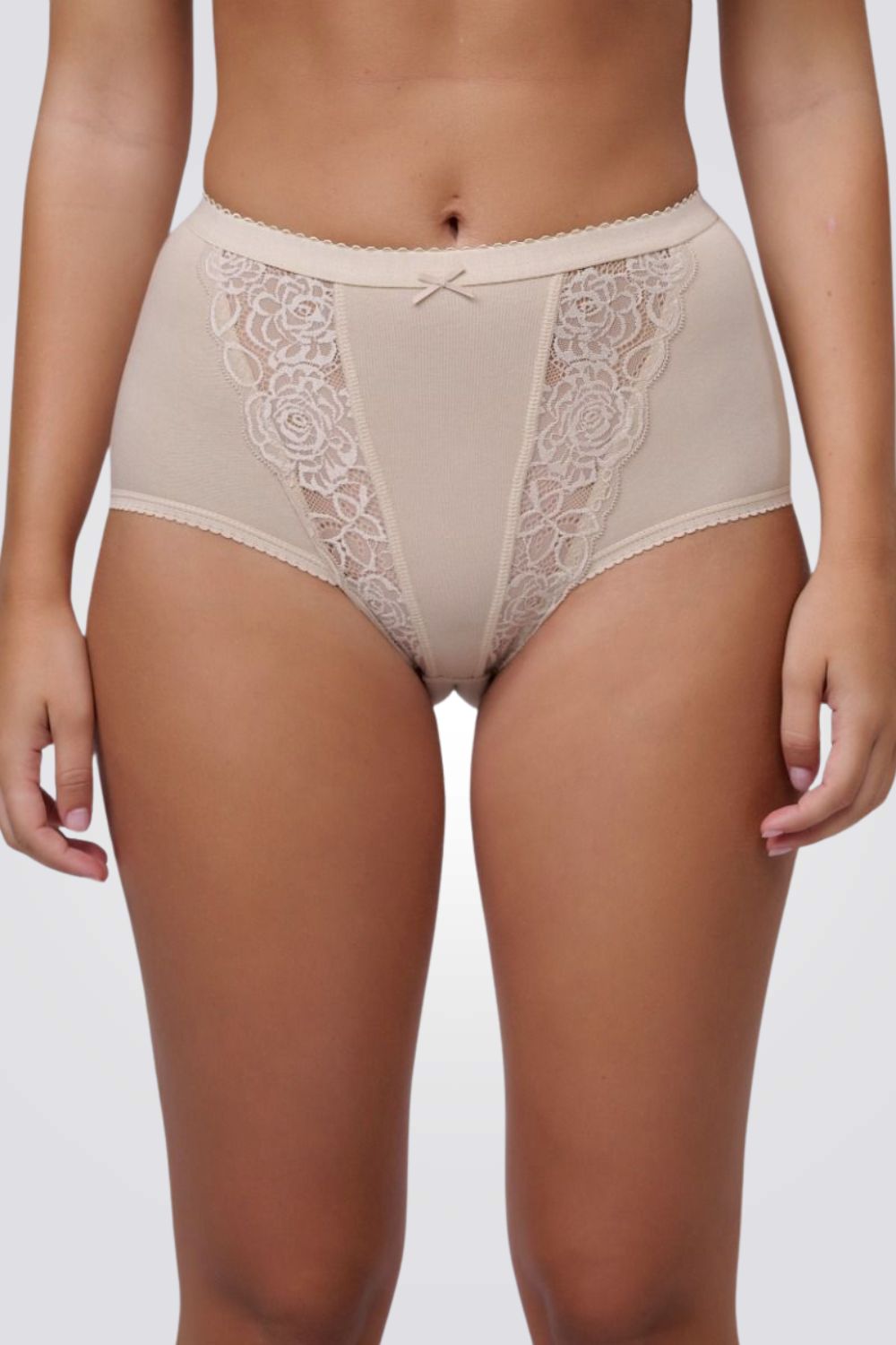 תחתוני מקסי עם תחרה עדינה | פמינה