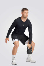 חולצת אימונים ארוכה לגברים בצבע שחור 