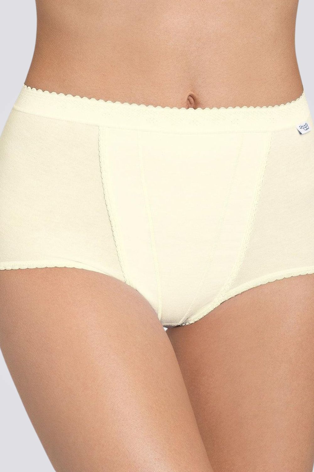 תחתוני CONTROL MAXI צבע פנינה