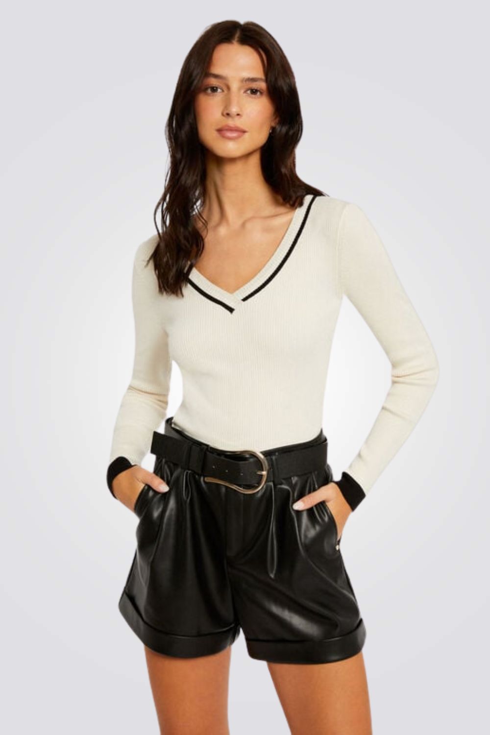 סוודר לנשים צווארון V | מורגן 