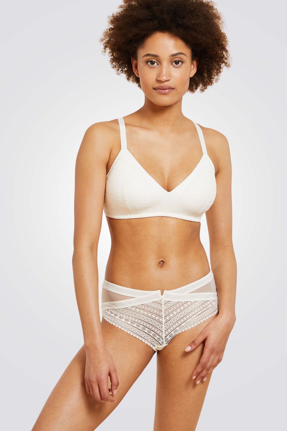 בוקסרון תחרה STYLE בצבע קרם