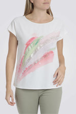 טישירט מודפסת לנשים בצבע לבן 