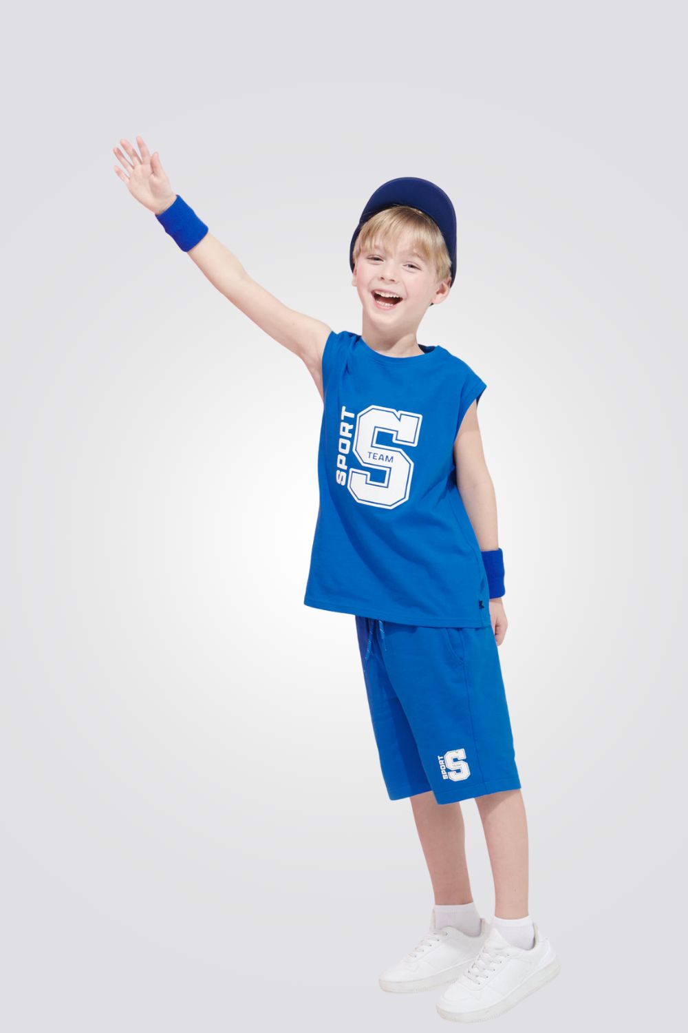 מכנסי ברמודה לילדים בצבע כחול 