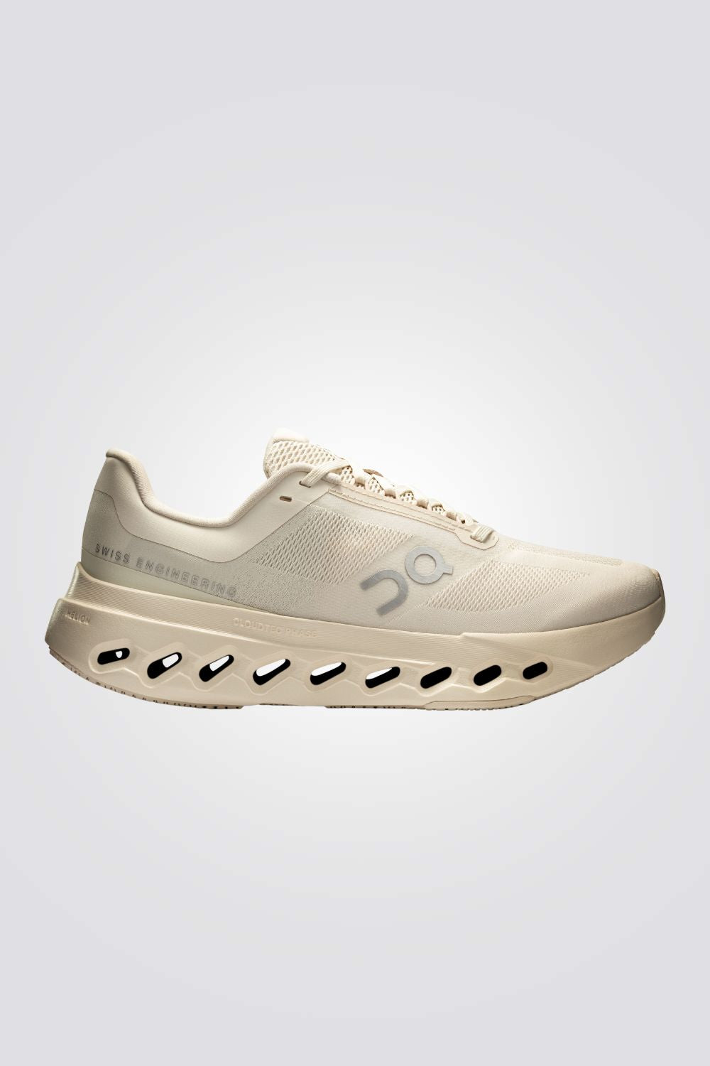 נעלי ריצה בצבע חום | און