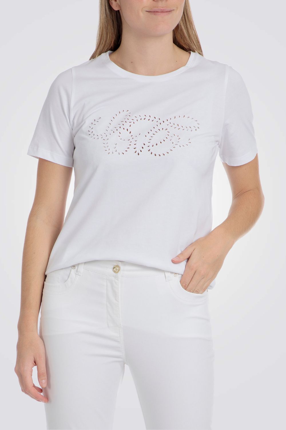 טישירט עיטור רקמה בחזית בצבע לבן