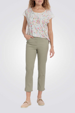 חולצת טי פרחונית 