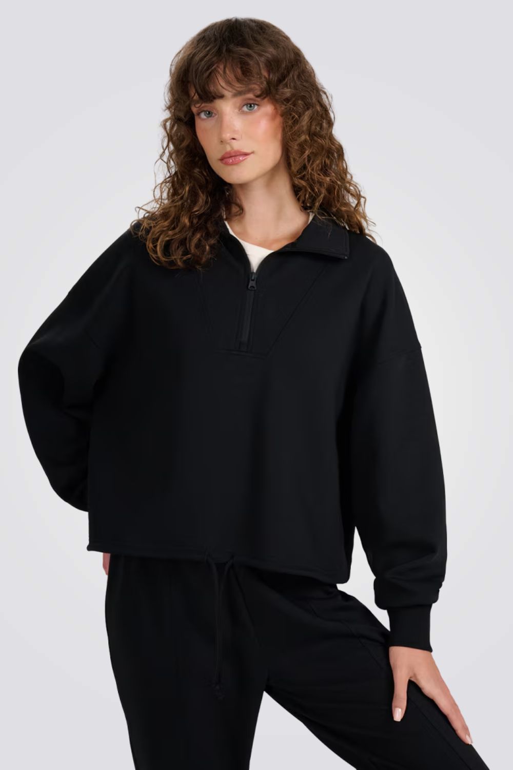 סווטשירט עם חצי רוכסן ובגזרה רחבה לנשים | 4F