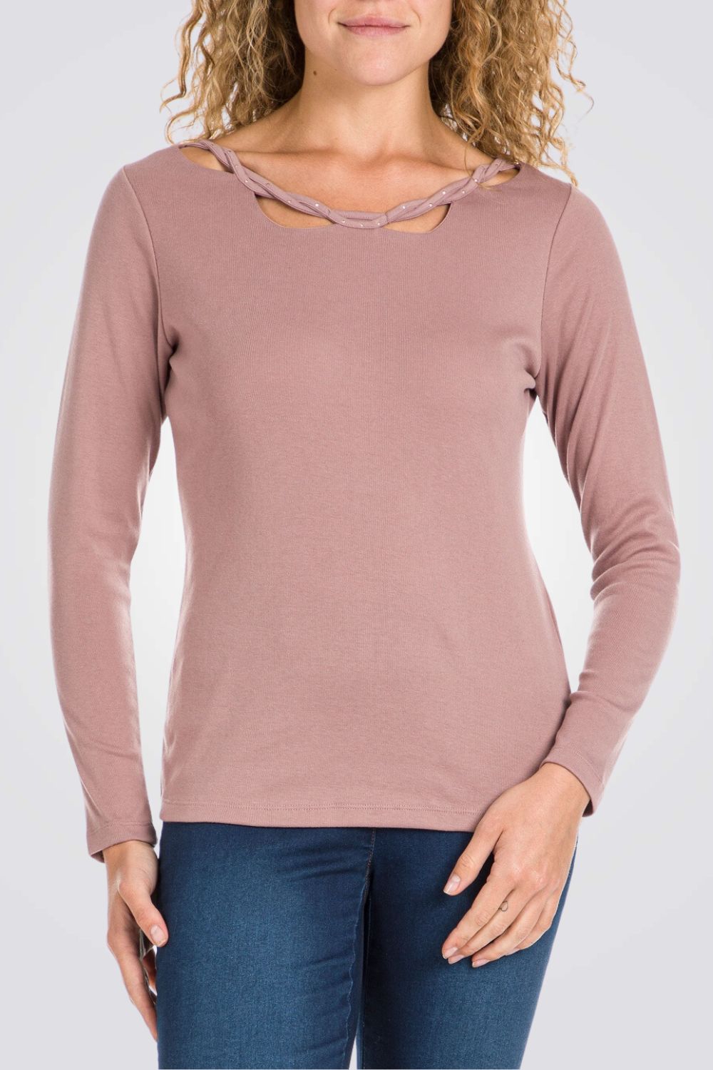 טישירט שרוולים ארוכים בצבע ורוד עם עיטורים