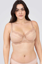 חזייה ספייסר ותחרה בז'