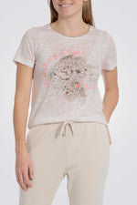 טישירט הדפס בחזית דיטיילס מטאלי