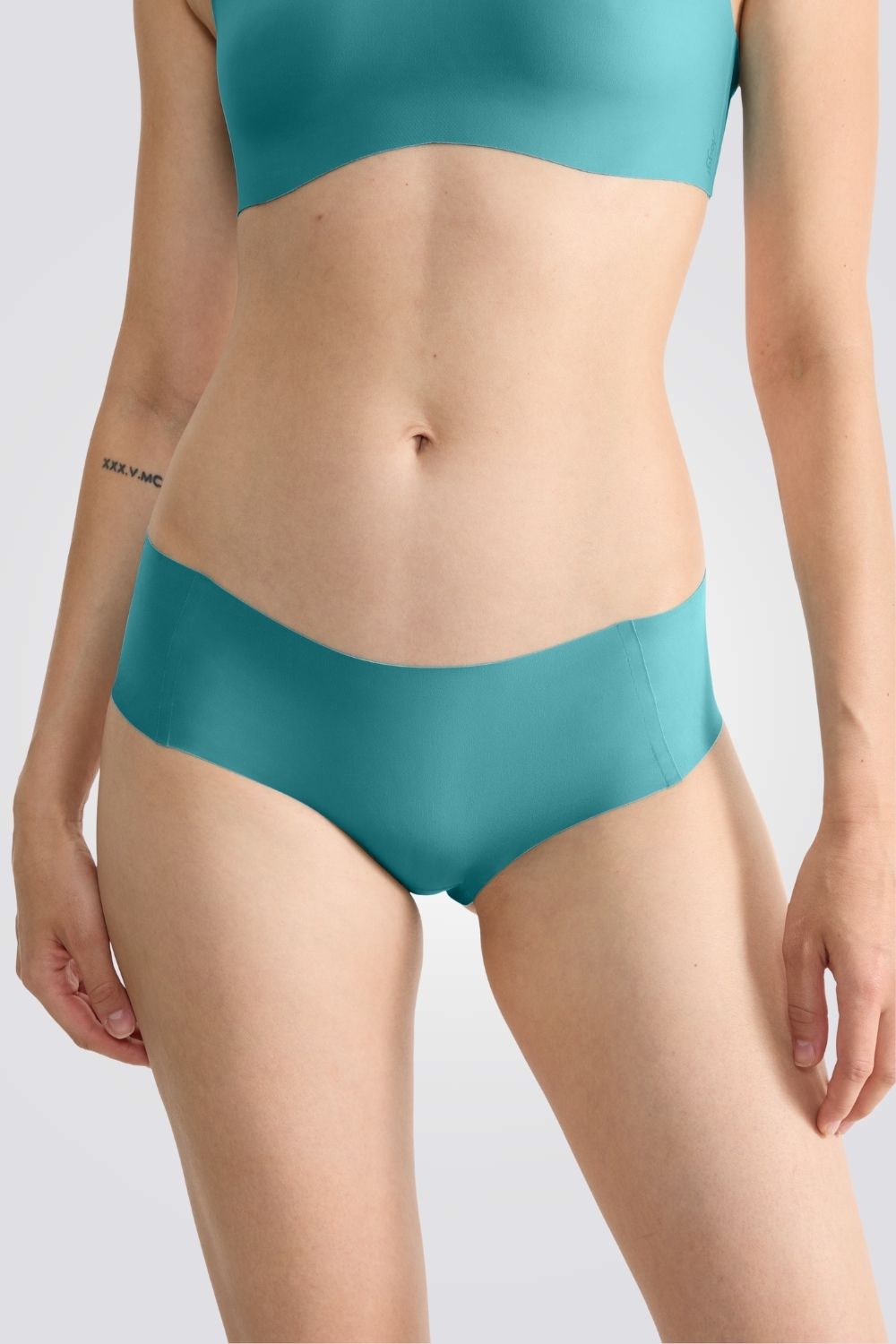 תחתוני היפסטר לנשים